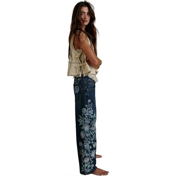 NWT Free People x We The Free Willow Floral Blue Embroidered Boyfriend Jeans 26 - Picture 2 of 8